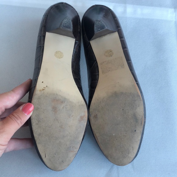 Banana Republic brown croc embossed pumps - Picture 5 of 8